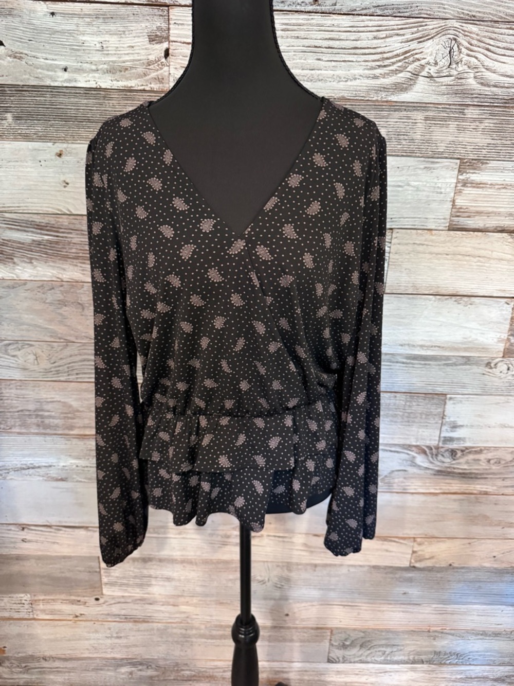 Gilli Black Long-Sleeve V-Neck Peplum Blouse with Light Pink Dot Print